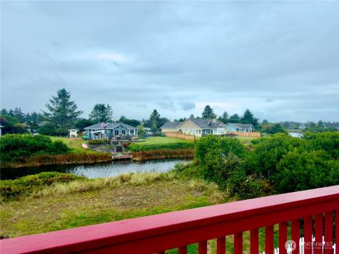 189 N Razor Clam Drive SW Ocean Shores WA 98569