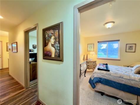189 N Razor Clam Drive SW Ocean Shores WA 98569