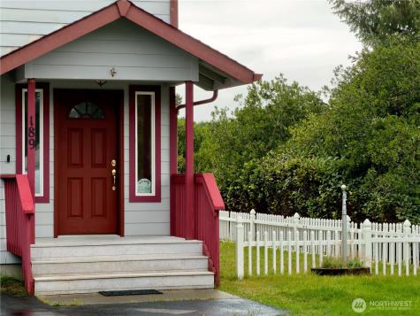 189 N Razor Clam Drive SW Ocean Shores WA 98569