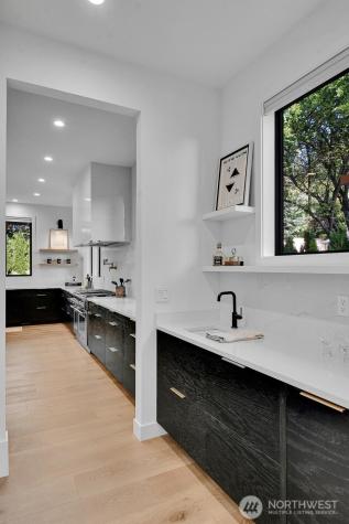 5632 NE 55th Street Seattle WA 98105