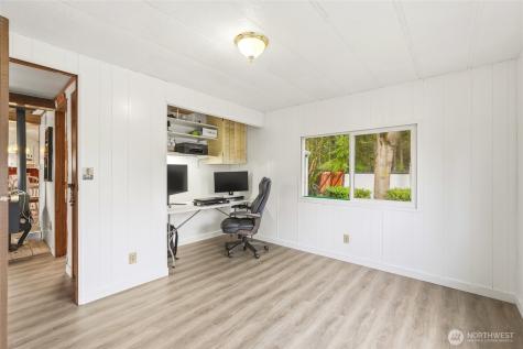 12727 112th Avenue E Puyallup WA 98374
