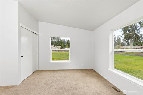 521 Military Road E Tacoma WA 98445