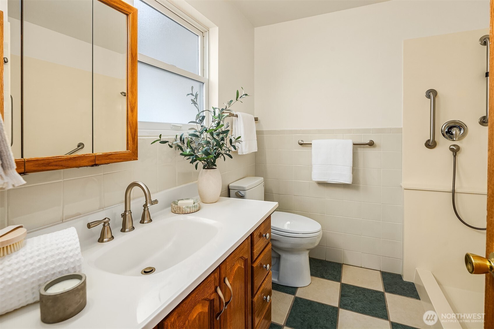 10624 Rainier Avenue S Seattle WA 98178