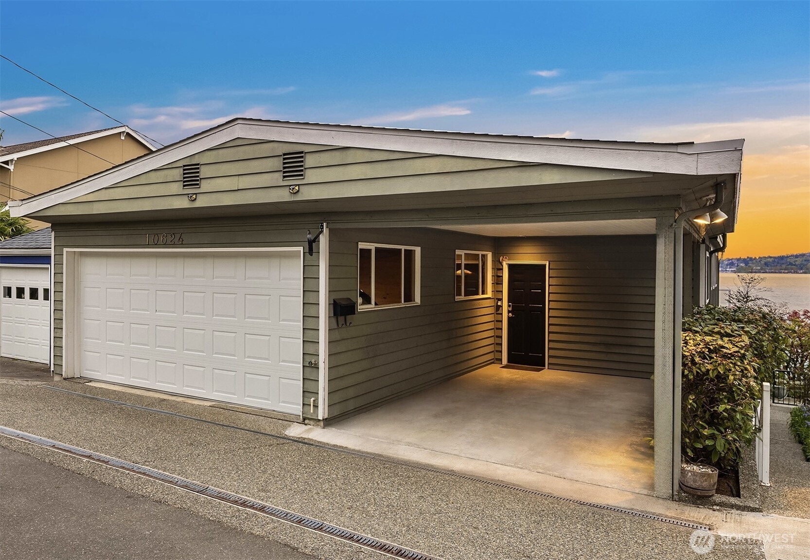10624 Rainier Avenue S Seattle WA 98178