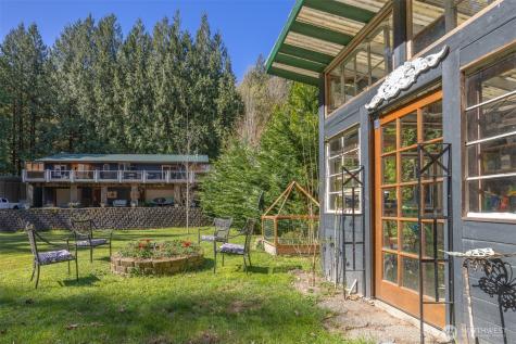 49487 Concrete Sauk Valley Road Concrete WA 98237