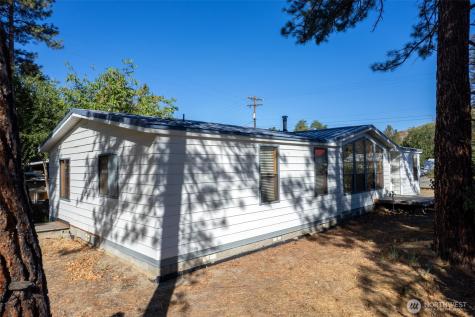 1221 Riverside Avenue Twisp WA 98856