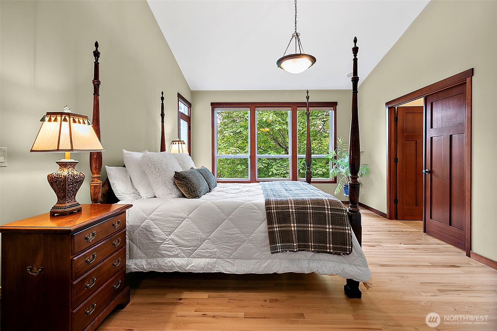 6407 282nd Avenue SE Issaquah WA 98027