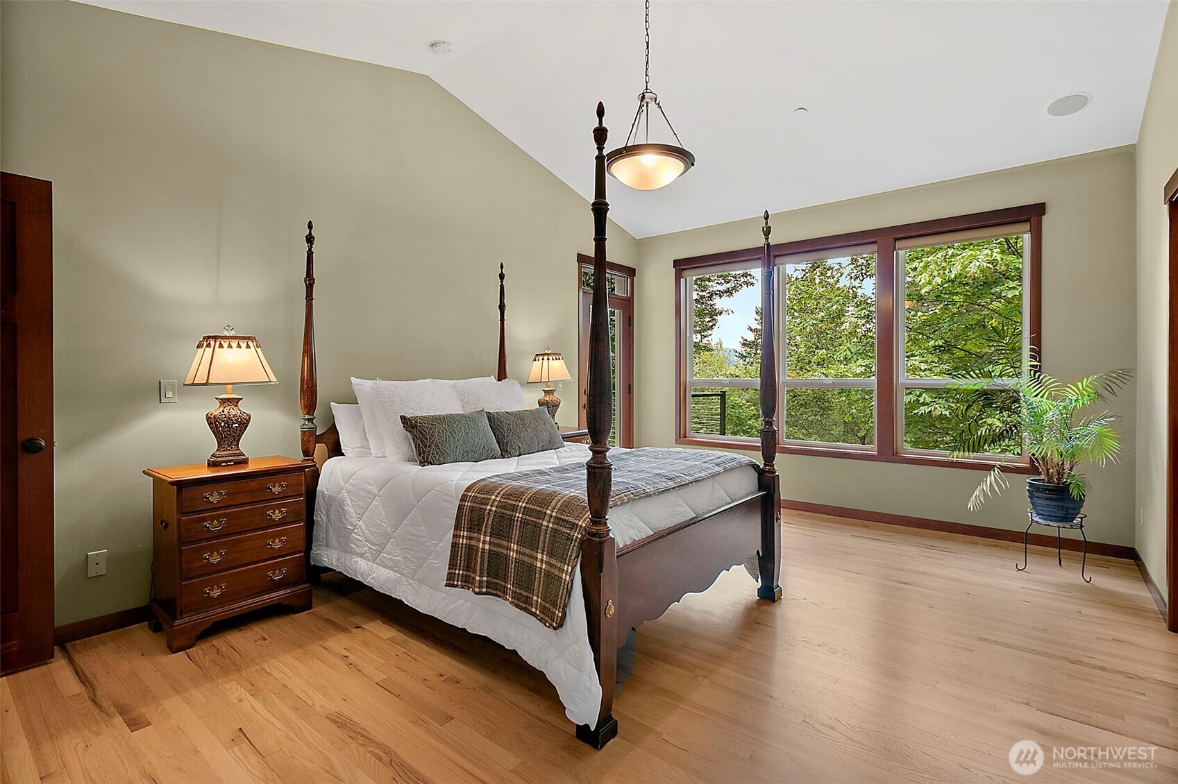 6407 282nd Avenue SE Issaquah WA 98027