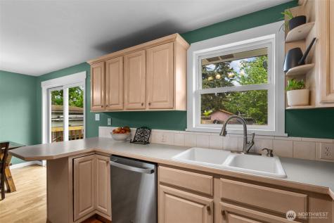 3915 S 248th Street Kent WA 98032