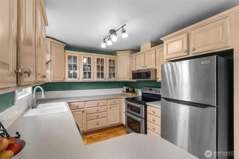 3915 S 248th Street Kent WA 98032