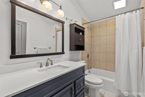 3915 S 248th Street Kent WA 98032