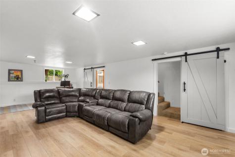 3915 S 248th Street Kent WA 98032