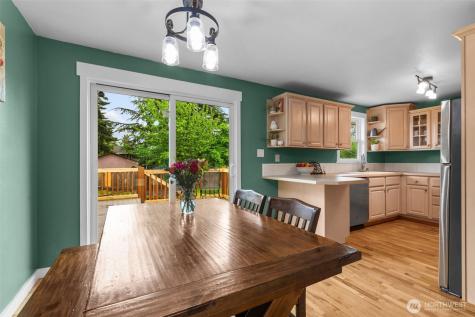 3915 S 248th Street Kent WA 98032