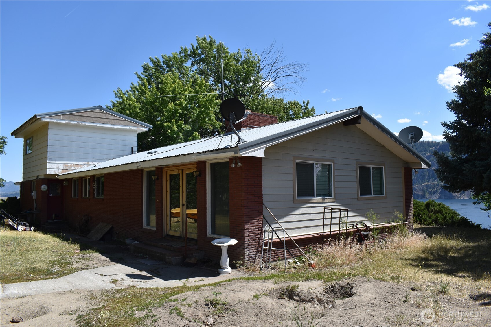 1027 Kuehne Road Keller WA 99140