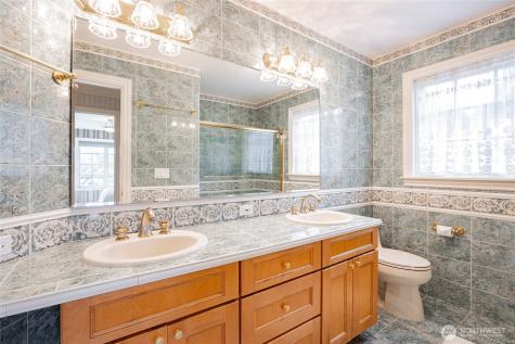 6125 Troon Lane SE Olympia WA 98501