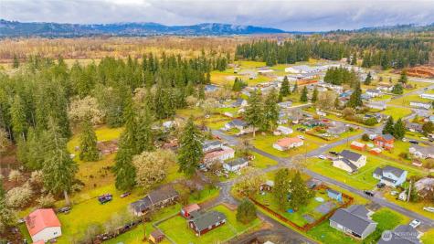 408 W Eagle Avenue Oakville WA 98568