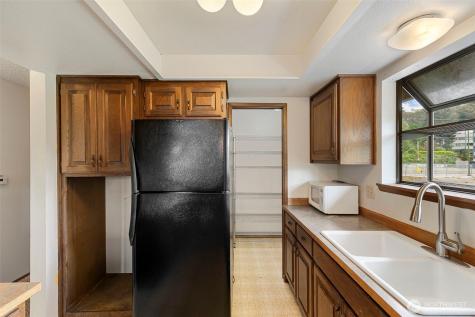 2321 Wheaton Way Bremerton WA 98310