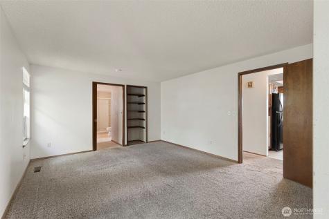 2321 Wheaton Way Bremerton WA 98310