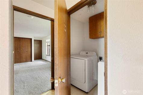 2321 Wheaton Way Bremerton WA 98310