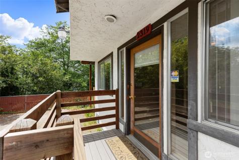 2321 Wheaton Way Bremerton WA 98310