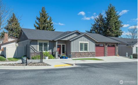 227 Pershing Circle Wenatchee WA 98801