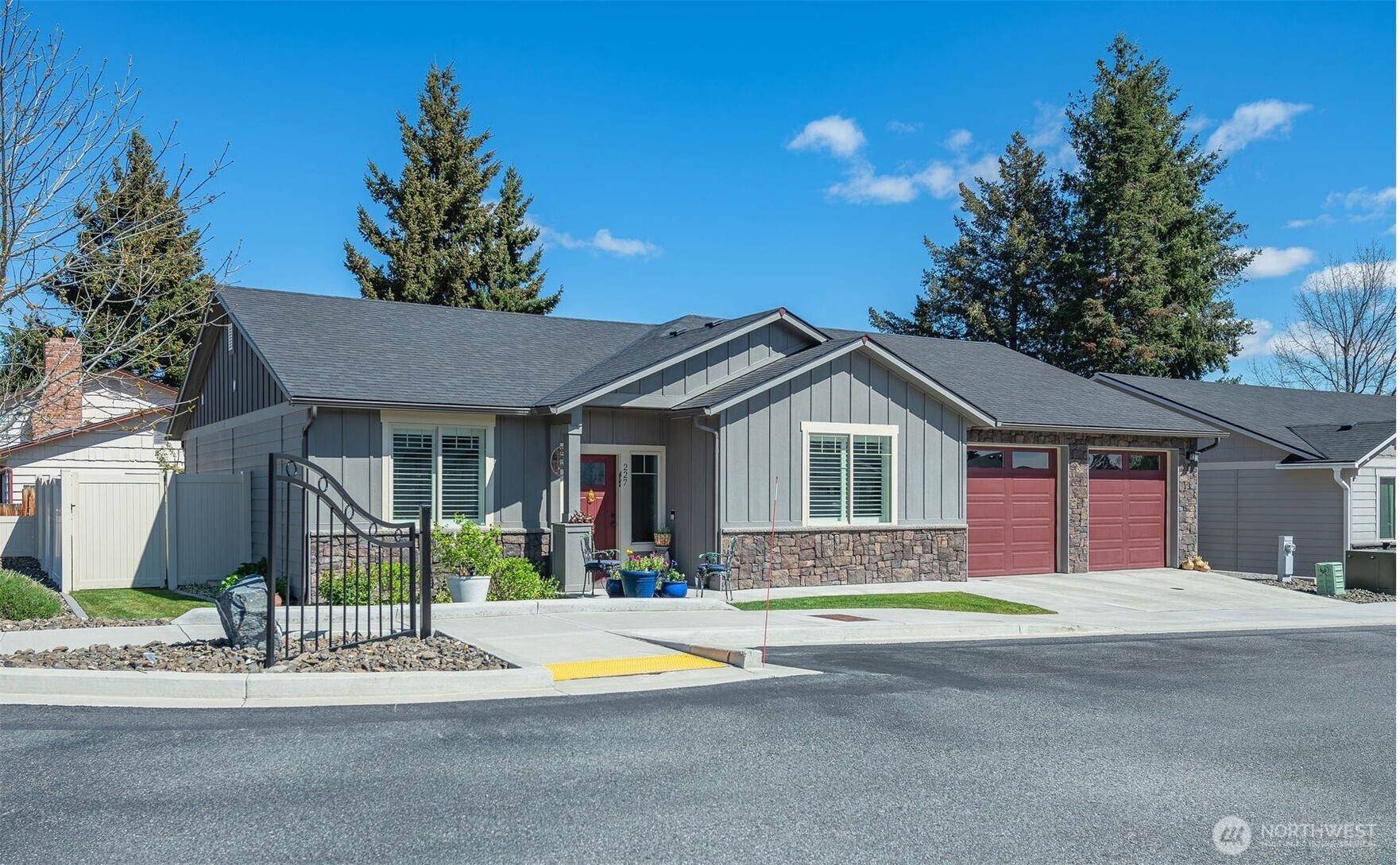 227 Pershing Circle Wenatchee WA 98801