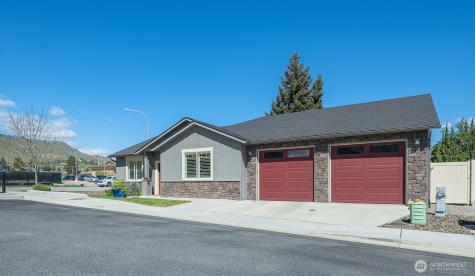 227 Pershing Circle Wenatchee WA 98801