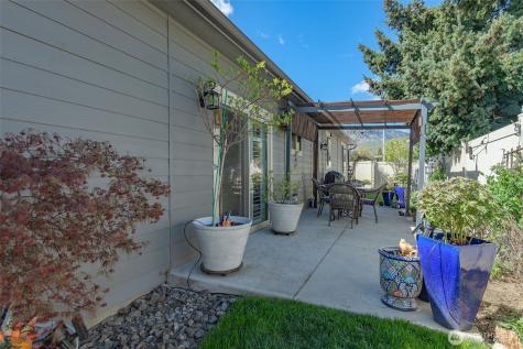 227 Pershing Circle Wenatchee WA 98801