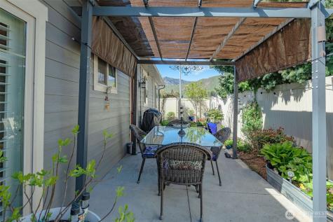 227 Pershing Circle Wenatchee WA 98801