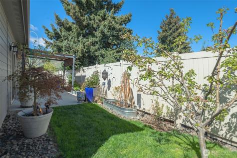 227 Pershing Circle Wenatchee WA 98801