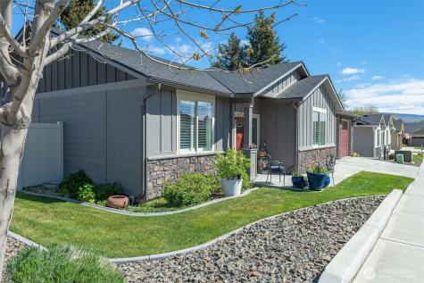227 Pershing Circle Wenatchee WA 98801