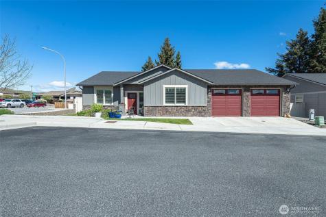 227 Pershing Circle Wenatchee WA 98801