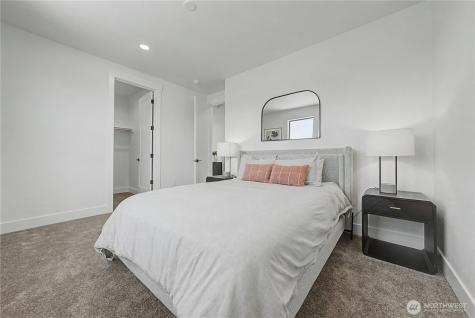585 Perry Avenue East Wenatchee WA 98802