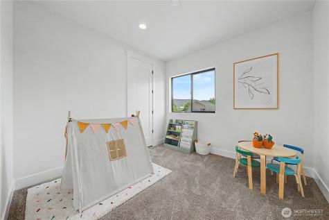 585 Perry Avenue East Wenatchee WA 98802