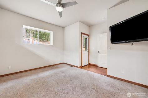 2233 E Rosecrans Court Port Townsend WA 98368