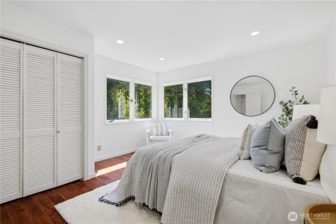 15885 SE 62nd Street Bellevue WA 98006