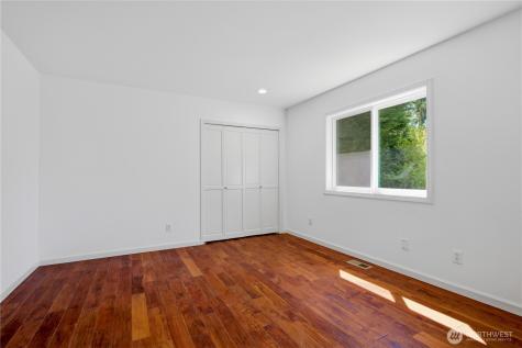 15885 SE 62nd Street Bellevue WA 98006