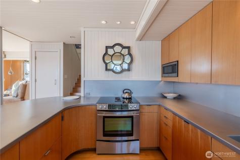 2017 Fairview Avenue E Seattle WA 98102