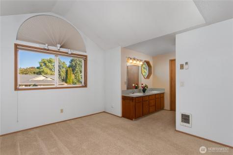 2113 NE 152nd Street Vancouver WA 98686