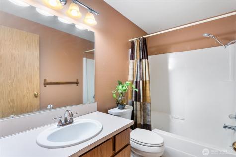 2113 NE 152nd Street Vancouver WA 98686