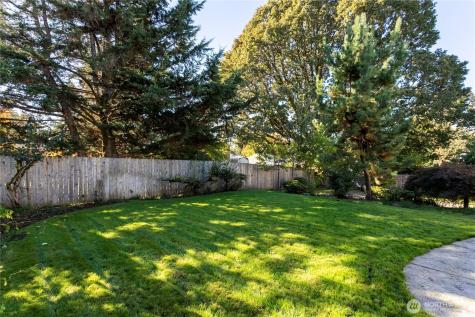 2113 NE 152nd Street Vancouver WA 98686