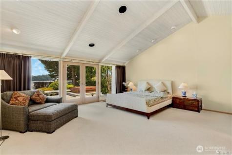 8428 N Mercer Way Mercer Island WA 98040