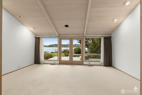 8428 N Mercer Way Mercer Island WA 98040
