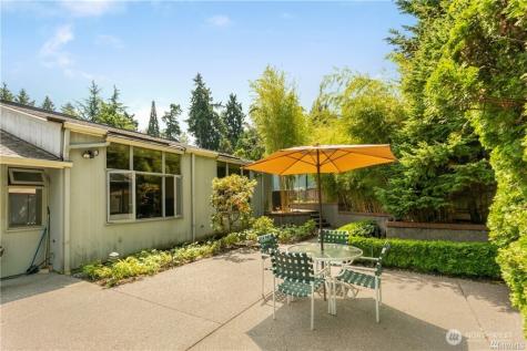 8428 N Mercer Way Mercer Island WA 98040