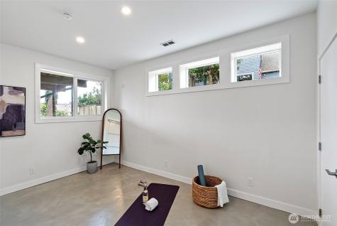 4020 47th Avenue S Seattle WA 98118