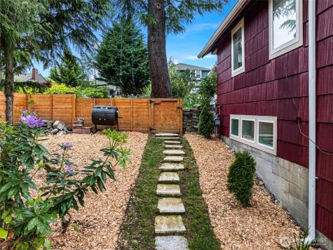 4020 47th Avenue S Seattle WA 98118