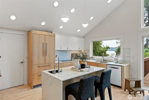 4020 47th Avenue S Seattle WA 98118