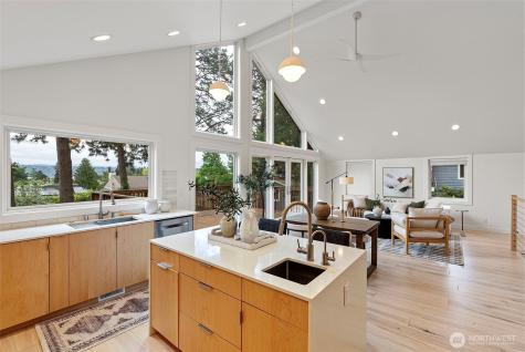 4020 47th Avenue S Seattle WA 98118