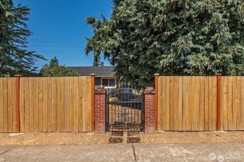 7660 S 126th Street Seattle WA 98178