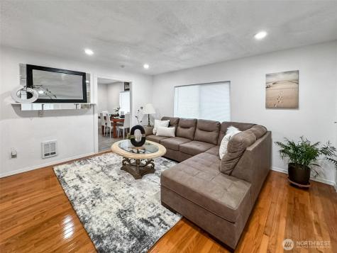 7660 S 126th Street Seattle WA 98178